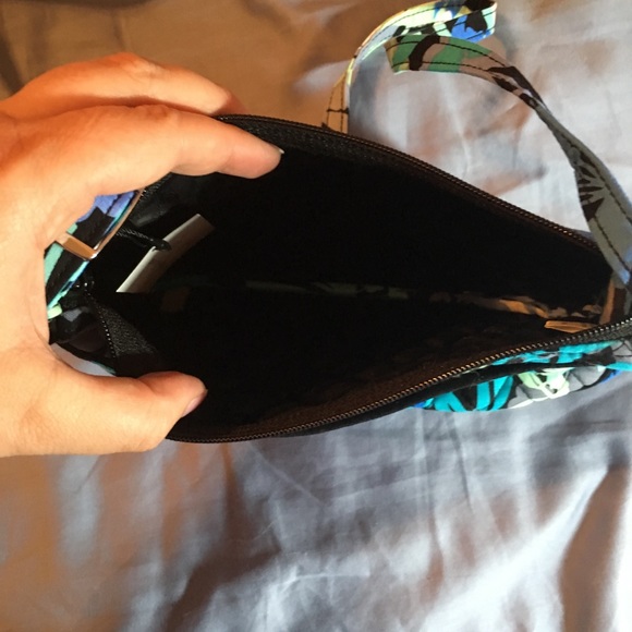 Vera Bradley crossbody purse - Picture 4 of 5